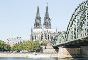 Test Bild, 1 Blende Überbelichtet. Dom in Köln mit Blick von der Schäl Sick