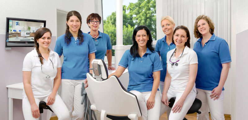 Gruppenfoto Team in medizinischer Praxis
