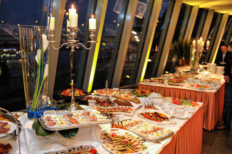 Buffet im Schokoladenmuseum am Rhein in Köln