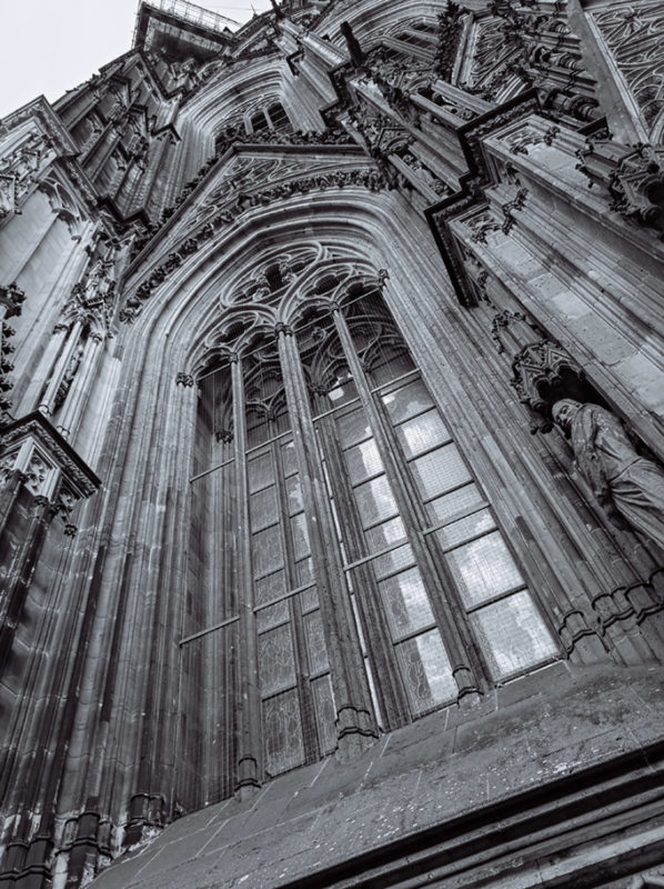 Dom in Köln, Fenster Eingang