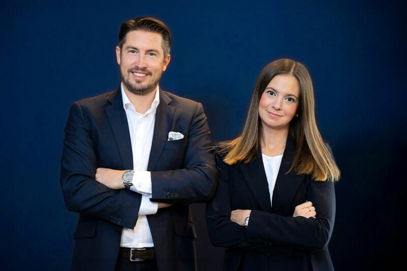 Business Fotoshooting in Bonn. Mann und Frau. Copyright: Businessfotograf Dirk Baumbach