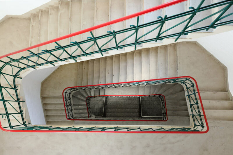 Aufnahme eines Treppenhauses in einem Denkmal geschützten Gebäude in Köln.