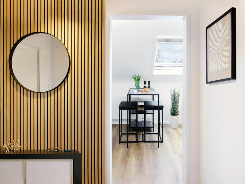 Raumfotografie eines AirBnb Zimmers in Köln. Foto des Interieurfotografen Dirk Baumbach.