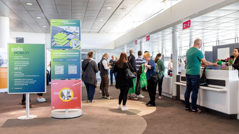 Der Check in auf der Polis Mobility Messe in Köln.