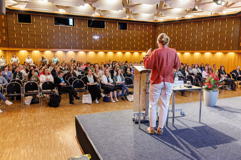 Fotograf des Congress Centrums in Oberhausen.