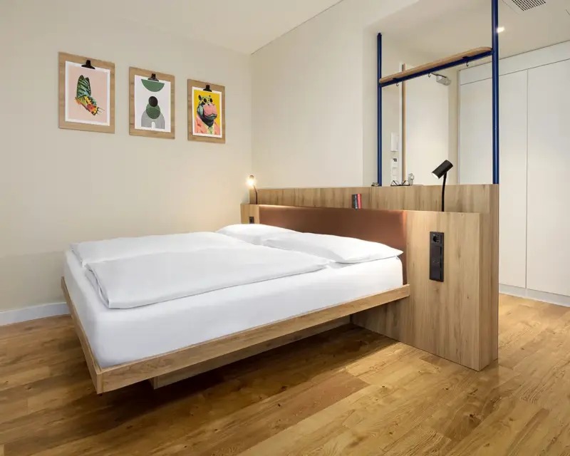 Das Hotelzimmer in einem Hotel in Nordrhein-Westfalen.