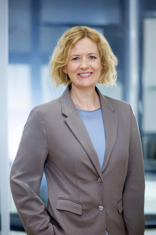 Businessfotografie des Businessfotografen. Business Foto einer Geschäftsfrau.