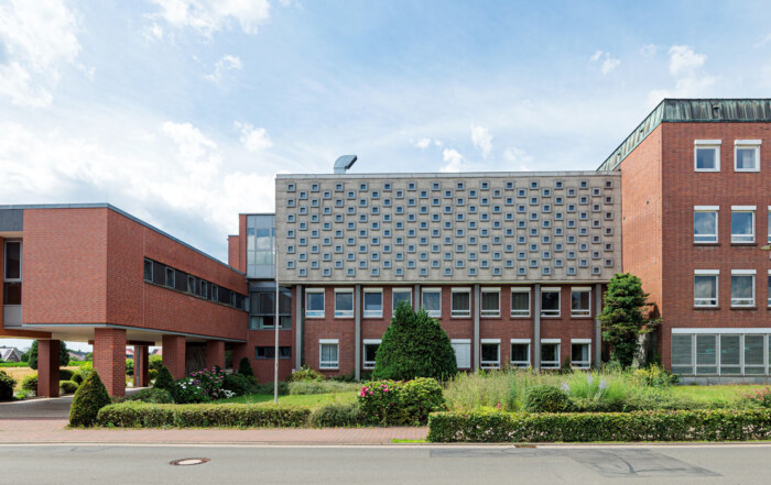 Bauvorhaben des Krankenhauses. Architekturfotografie des Immobilienfotografen Dirk Baumbach.