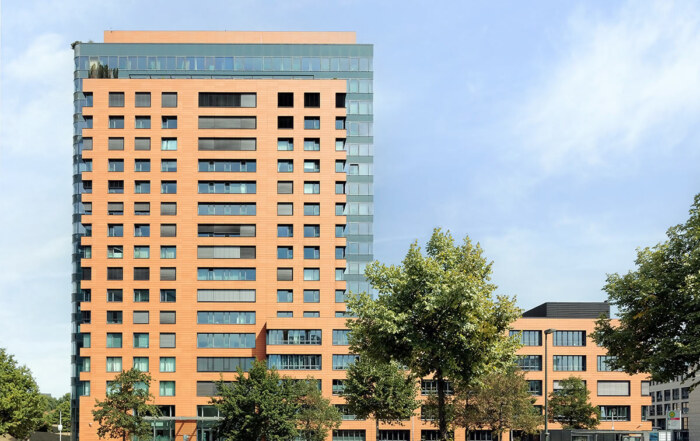 Architekturfoto einer gewerblichen Immobilie in Düsseldorf. Copyrights: Architekturfotograf Dirk Baumbach.