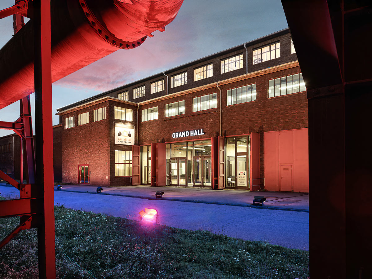 event-location-fotograf-essen Die Eventlocation Grand Hall in Essen. Eine atmosphärische Abendaufnahme der Event Location in Essen.