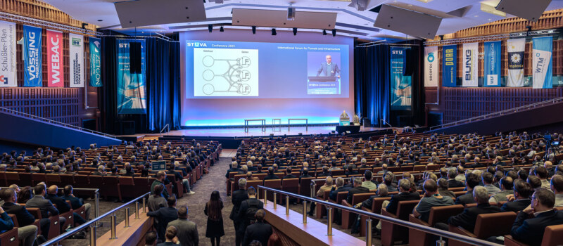 Der große Saal des Congress Centers. Aufgenommen vom Fotografen Dirk Baumbach bei einem Kongress der STUVA.