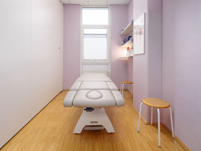 Fotografie eines kleinen Praxisraums. Hochwertige Fotos von Praxisräumen.