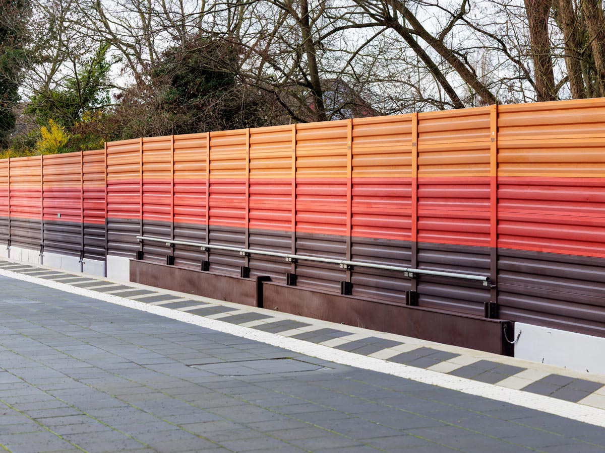 schallschutz-stahl-wand-fotografie Die neue Schallschutzwand in Essen. Fotografie für den Unternehmer.