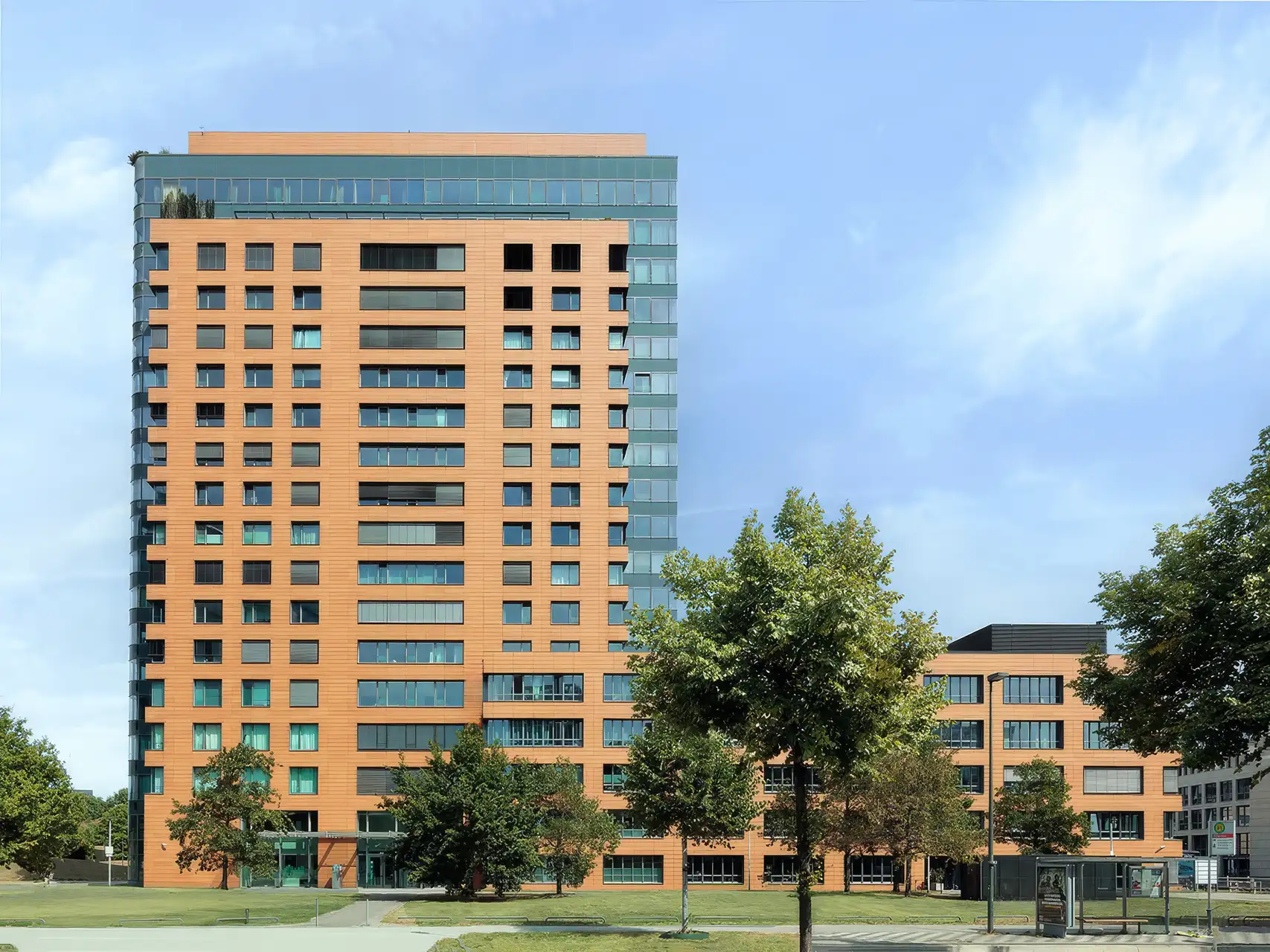 Architekturfoto eines Firmengebäudes. Foto für ein Unternehmen.