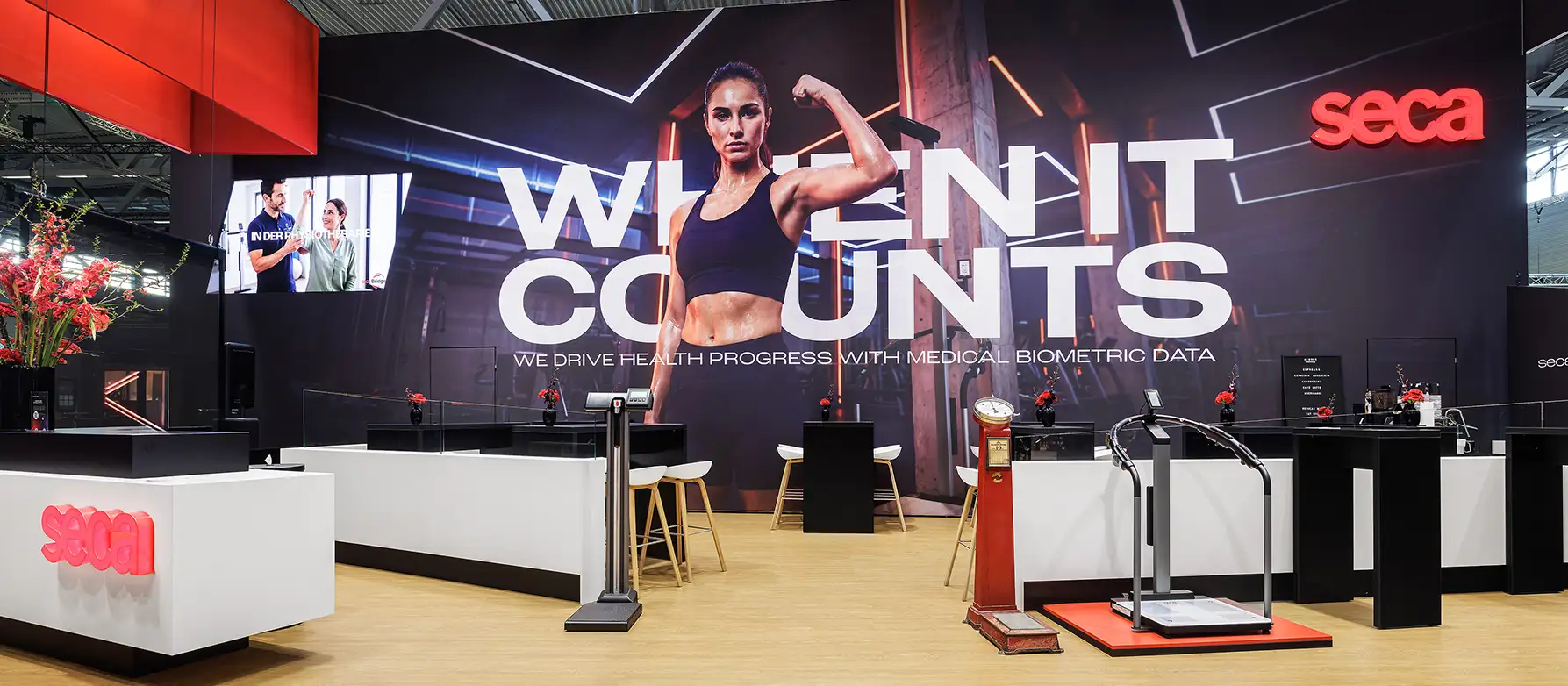 messestandfotograf-baumbach-koeln Professionelles Messestandfoto des Messe Fotografen Dirk Baumbach in Köln. Es zeigt einen Messestand auf der FIBO 2026