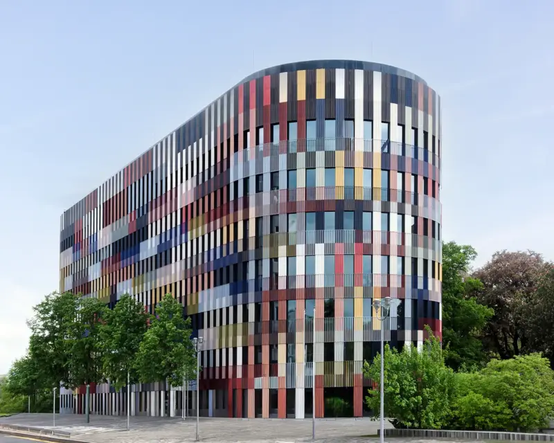 Architekturfotografie von öffentlichen Gebäuden. Foto: Architekturfotograf Dirk Baumbach.