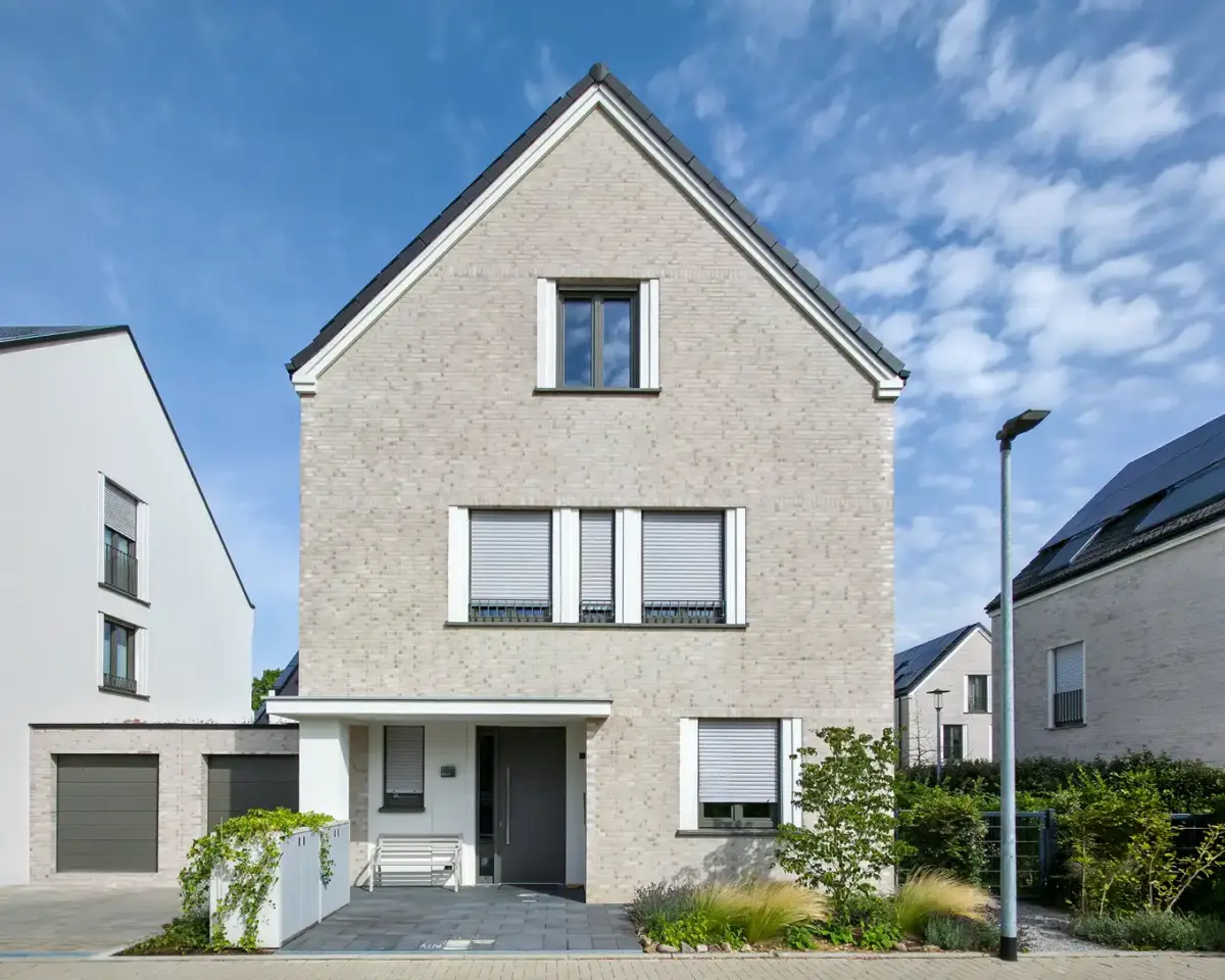 Wohnhaus in Düsseldorf. Ein Immobilienfoto des Fotografen für Architektur.
