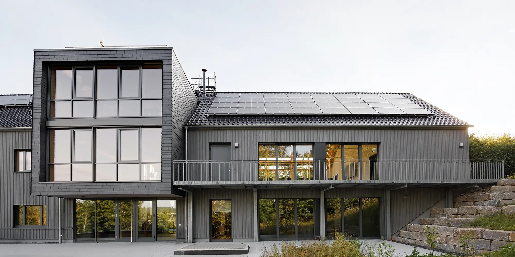 architekturfotograf-raum-olpe-attendorn Architekturfoto im Kreis Olpe und im Raum Attendorn. Das Bildbeispiel zeigt das Forstamt in Olpe.