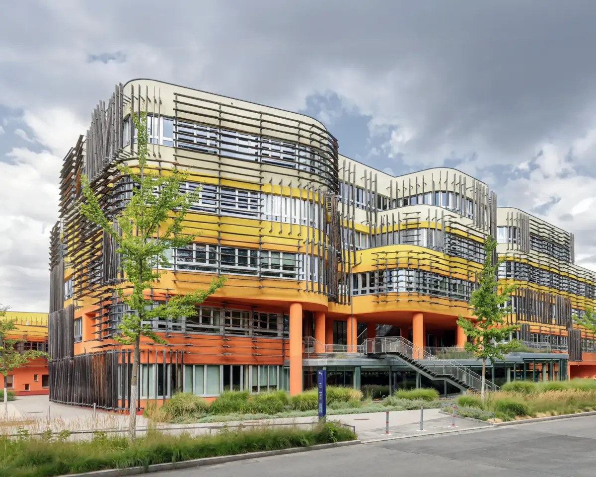 Architekturfotografie vom Campus der technischen Universität. Architekturwettbewerb und Architektur Preis. Copyright: Architekturfotografie Baumbach.