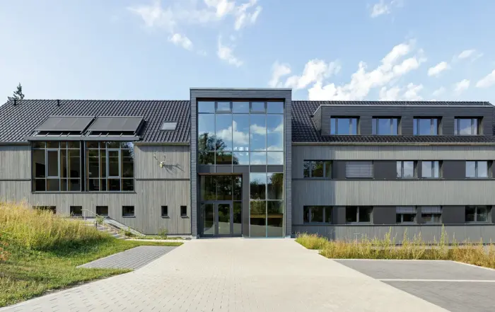 Architekturpreis 2026, Foto für den Wettbewerp. Es zeigt das Forstamt in Olpe.