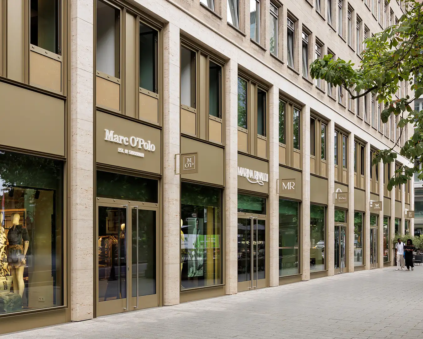 duesseldorf-koenigsallee-architekturfotografie Die Düsseldorfer Königsallee. Ein Architekturfoto von Dirk Baumbach.