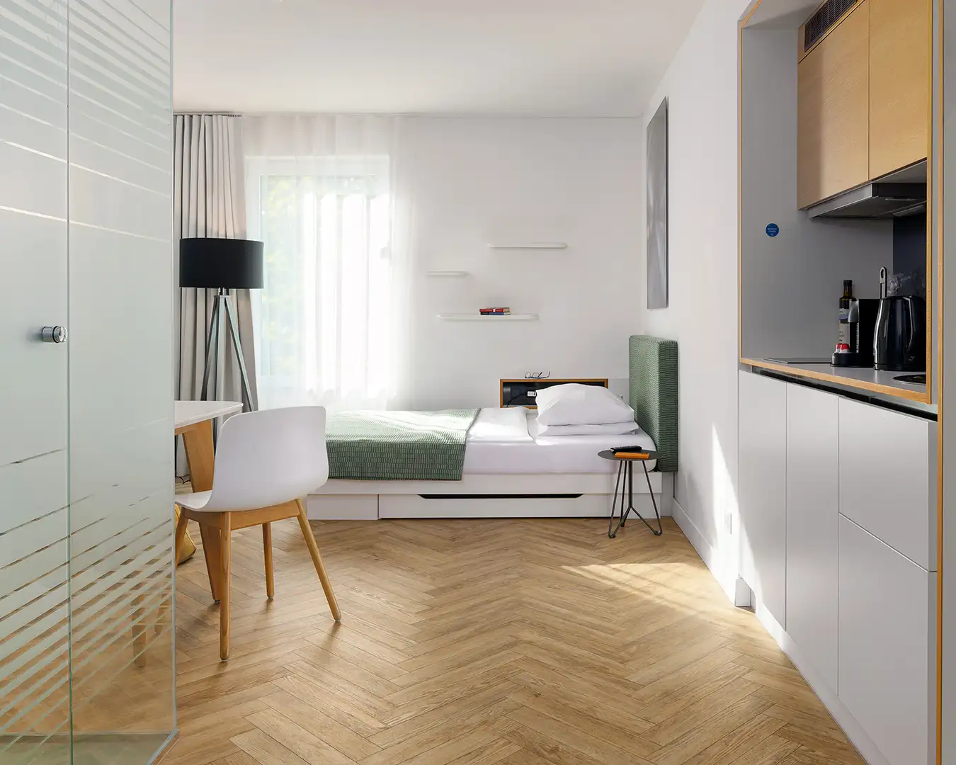 interior-hotel-fotografen-05 Interior- und Hotelfotografie. Sie sehen ein Hotelzimmer Foto für Smartment Hotels