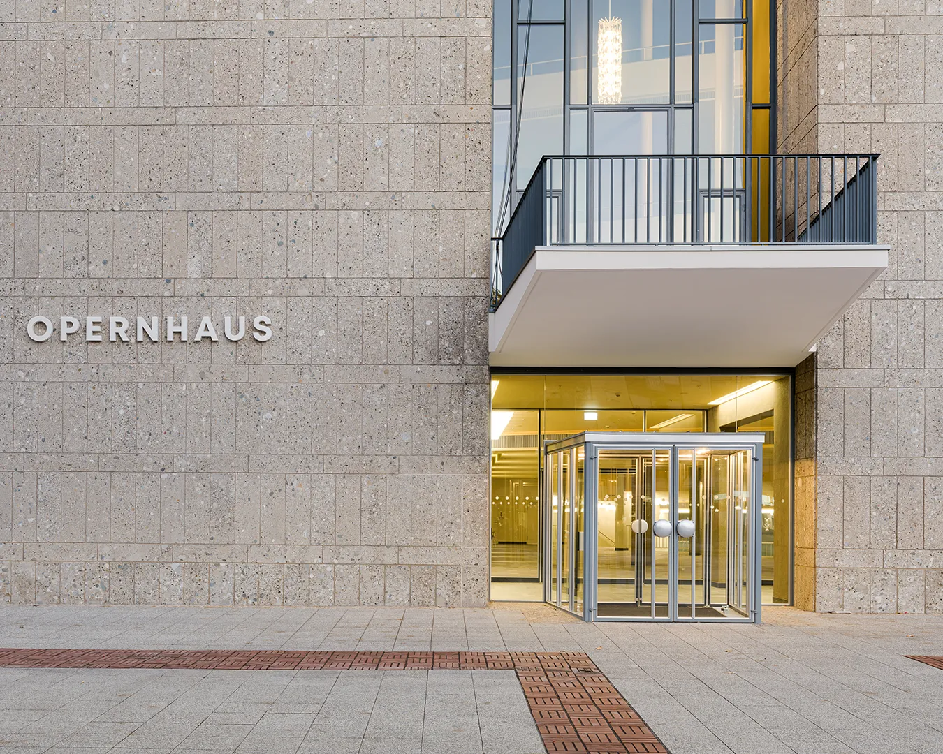 Architekturfotografie Opernhaus Köln Seiteneingang Opernhaus Köln