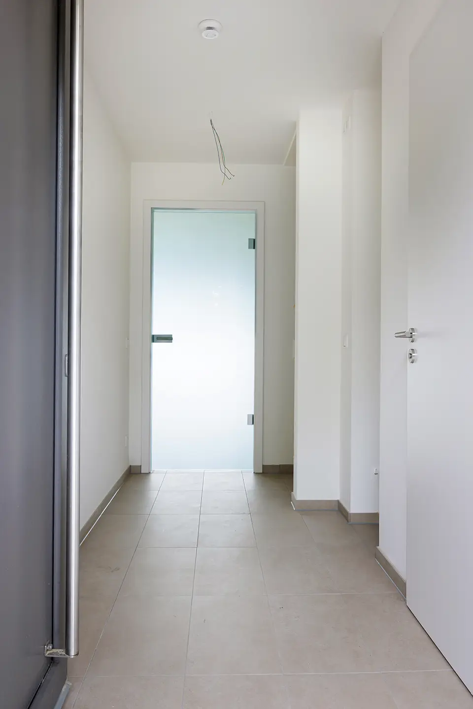 Fotografie von Häusern Der Eingangsbereich des Hauses. Fotografie: Immobilienfotograf Dirk Baumbach.