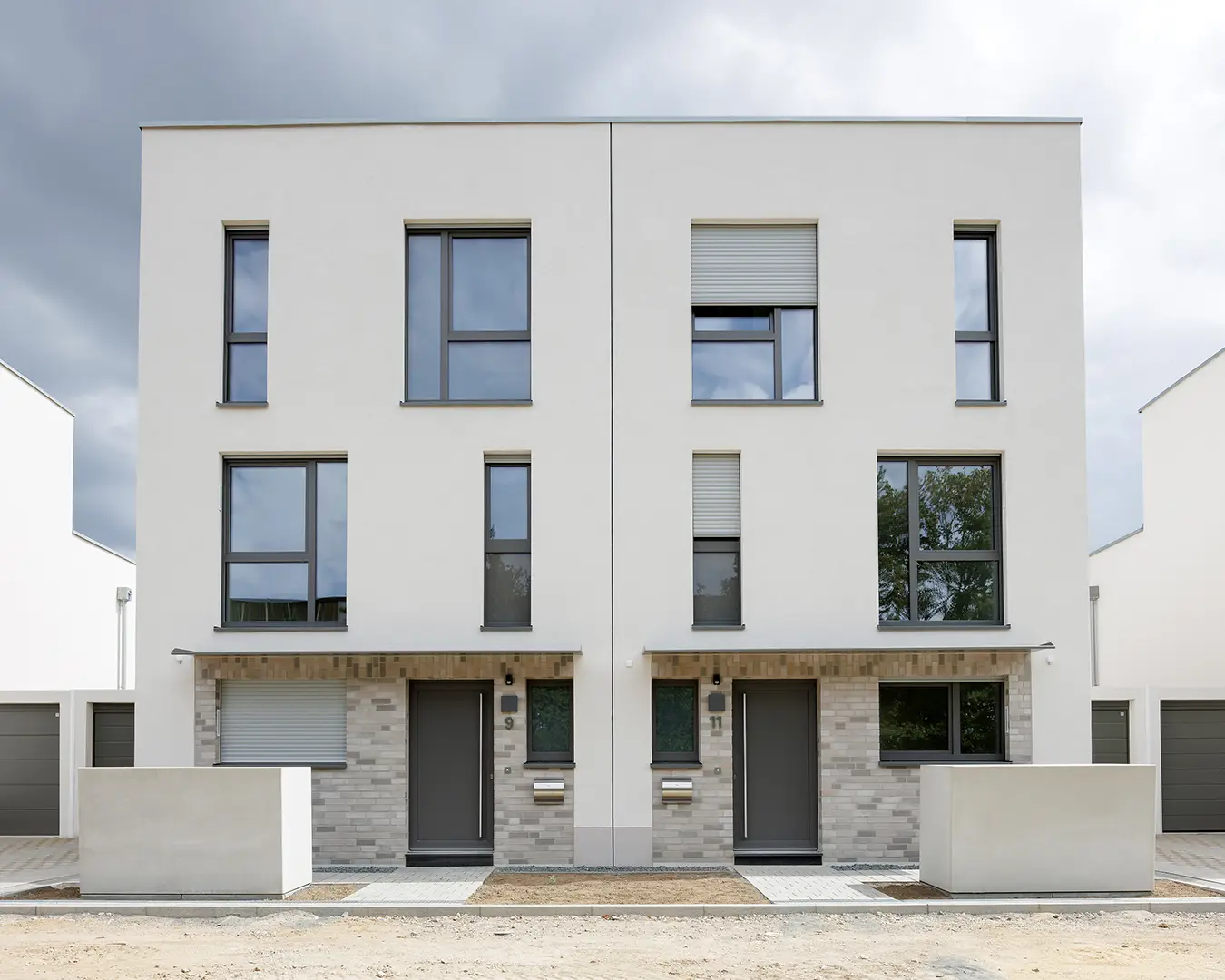 Projektfotografie: Immobilienfotos für Hausverkauf Außenaufnahme eines Neubaus. Fotografie für den Verkauf des Hauses. Foto: Immobilienfotograf Dirk Baumbach.