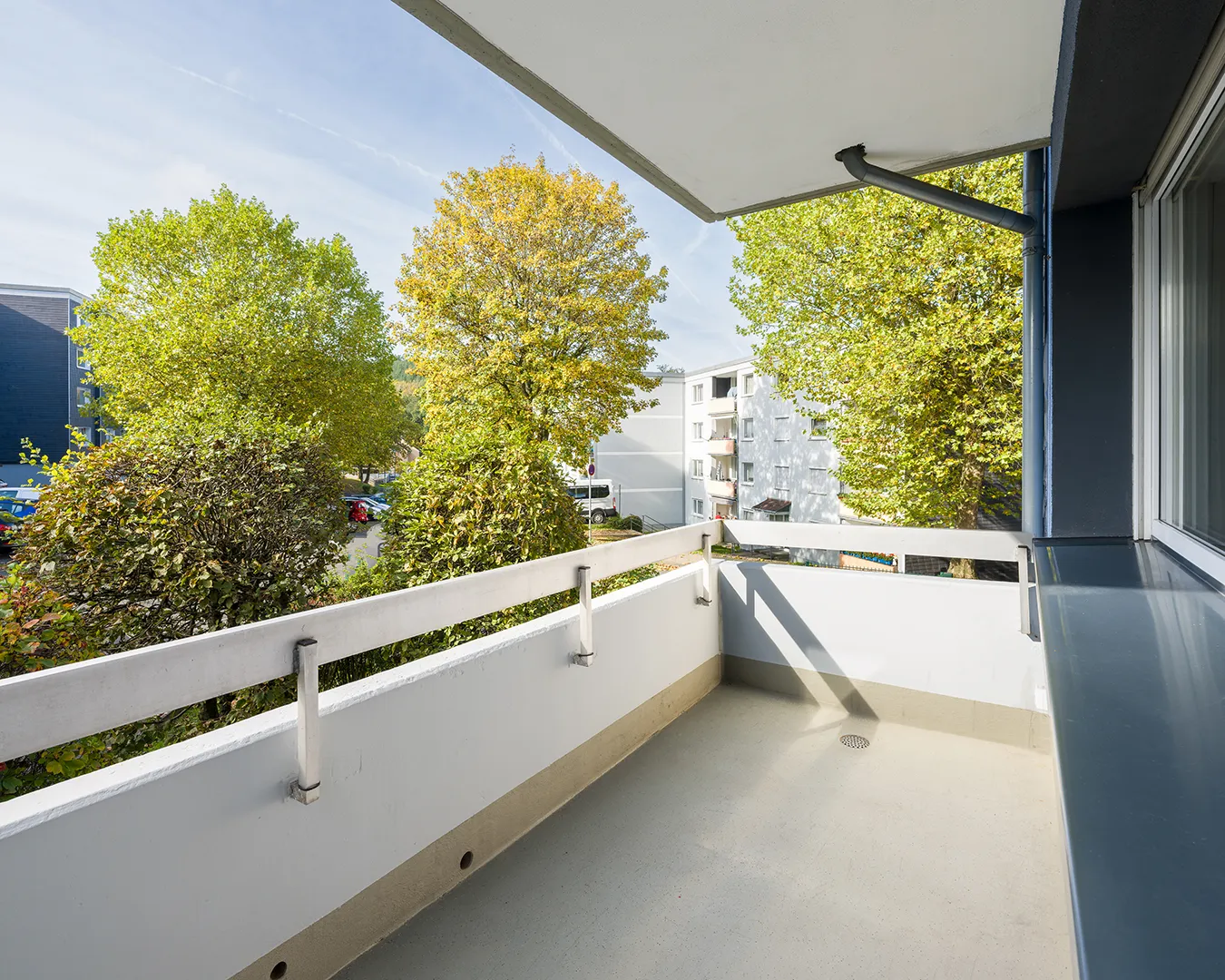Immobilienfotos von Mietwohnungen Der Balkon der Mietwohnung, mit Ausblick. Copyrights: Immobilienfotografie Baumbach.